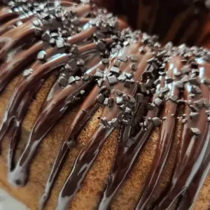 banana chocolate chip bundt