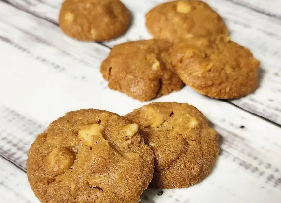 macadamia white chocolate chip